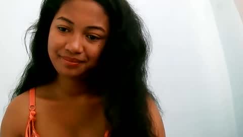 Snapshot of zina479102 chatting on 20, 5, 2026 elly online show from 20, 5, 2026