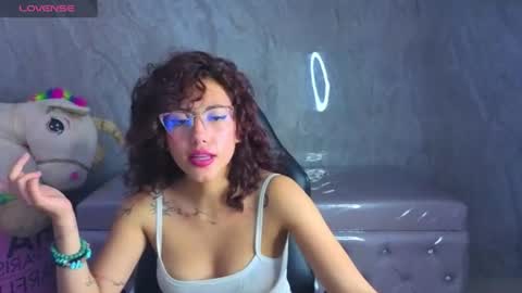 Snapshot of zoe_ch_ chatting on 22, 7, 2026 zoe_ch_ online show from 22, 7, 2026