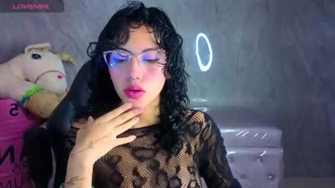 Snapshot of zoe_ch_ chatting on 31, 7, 2026 zoe_ch_ online show from 31, 7, 2026
