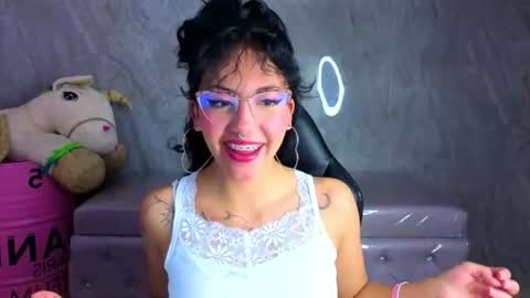 Snapshot of zoe_ch_ chatting on 1, 8, 2026 zoe_ch_ online show from 1, 8, 2026