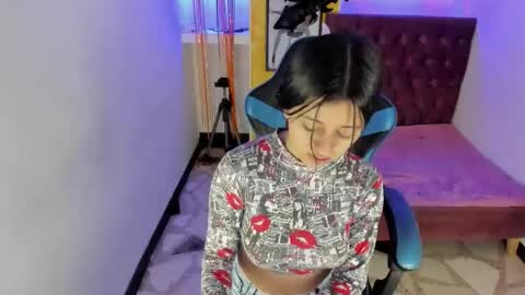 Z O E online show from 30, 10, 2025