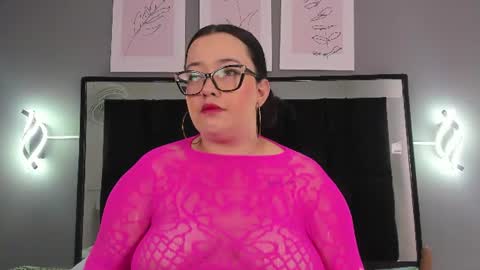 zoe_curvyy online show from 16, 7, 2026
