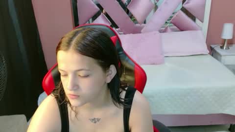 Snapshot of zoe_green01 chatting on 28, 3, 2026 zoe online show from 28, 3, 2026