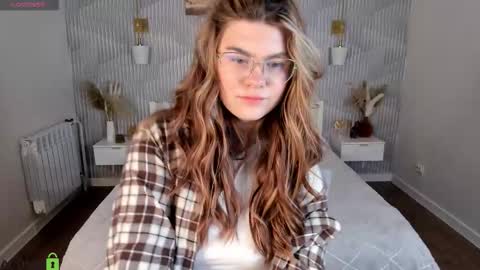 Snapshot of zoe_j0y chatting on 16, 2, 2026 Zoe online show from 16, 2, 2026