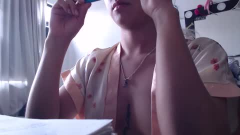 Snapshot of zoe_khall chatting on 14, 2, 2025 ZOE online show from 14, 2, 2025