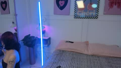 Zoe Lynch online show from 6, 4, 2026