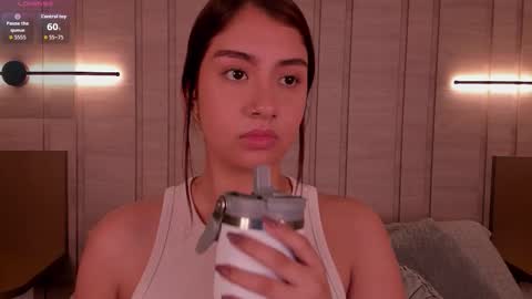 zoe_mhendez online show from 18, 12, 2025