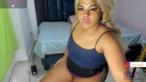 zoe_rosee4 online show from 3, 5, 2026