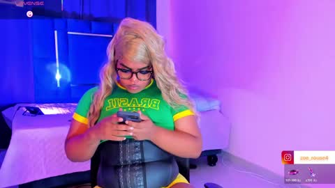 zoe_rosee4 online show from 29, 5, 2026