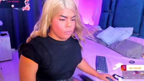 zoe_rosee4 online show from 14, 6, 2026