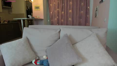 zoe_sullivan_ online show from 19, 1, 2025