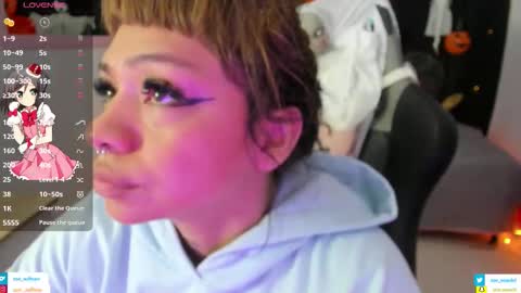 zoe_sullivan_ online show from 23, 10, 2025