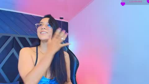 Snapshot of zoee_martins_ chatting on 24, 4, 2026 Zoe 3 online show from 24, 4, 2026
