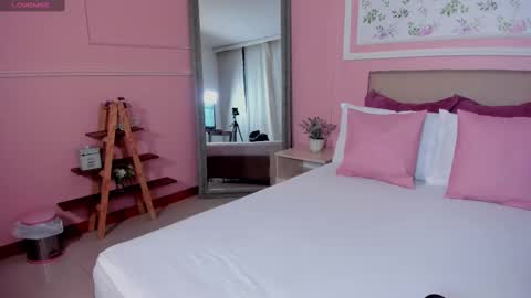 Zoes online show from 10, 3, 2025