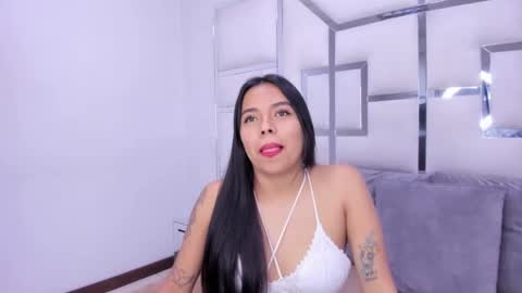 ZoeSwam online show from 29, 1, 2025