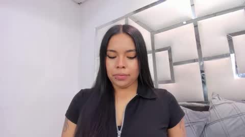 ZoeSwam online show from 25, 2, 2026