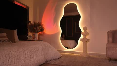 zoevidal_ online show from 13, 11, 2025