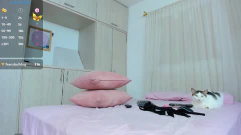 zoey  Independent model online show from 17, 10, 2025