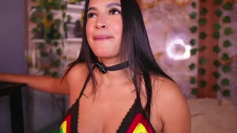 Snapshot of zoey_fox_ chatting on 12, 4, 2026 zoey fox online show from 12, 4, 2026