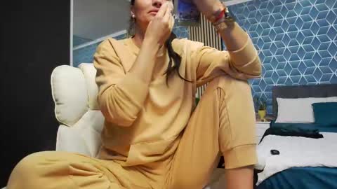 Zoey online show from 4, 11, 2025