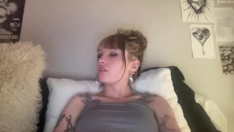 zoeyyb666 online show from 7, 2, 2026