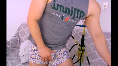 Snapshot of zohan_haidar chatting on 8, 6, 2026 ZohanMohamed online show from 8, 6, 2026
