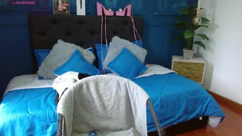 CALL ME    Z O H E T  online show from 2, 4, 2026