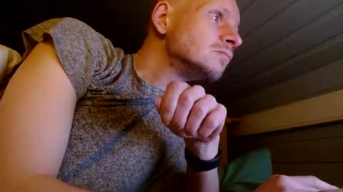 Snapshot of zolexthomas chatting on 4, 12, 2024 zolexthomas online show from 4, 12, 2024