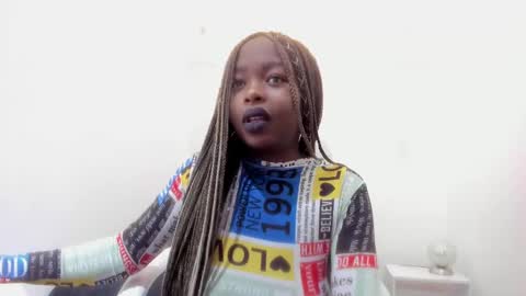 Snapshot of zooee_p chatting on 7, 12, 2024 Zooe online show from 7, 12, 2024