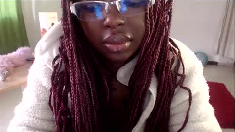Snapshot of zooee_p chatting on 10, 1, 2026 Zooe online show from 10, 1, 2026
