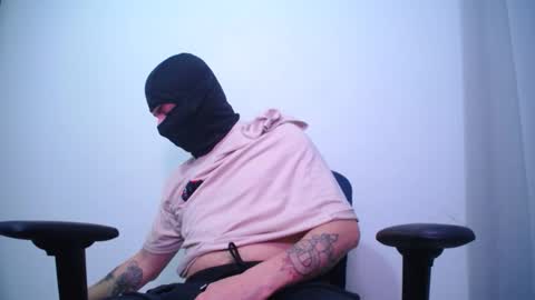 zoro_roronoa96 online show from 17, 10, 2025