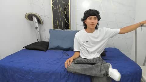     online show from 18, 10, 2025