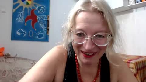 Snapshot of zosya1111 chatting on 9, 11, 2025 Zosya1111 online show from 9, 11, 2025