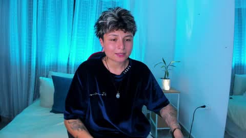 Zury Ramirez online show from 6, 4, 2026