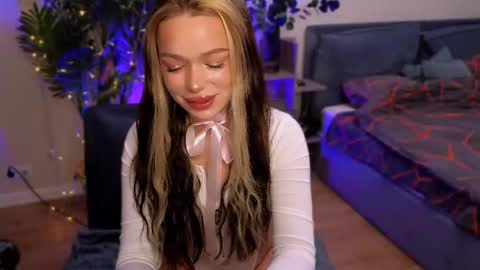 zuzzixx online show from 12, 2, 2025