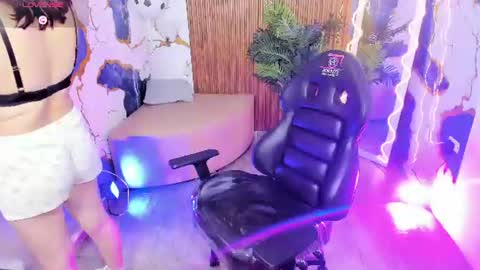 Snapshot of zyra_tay chatting on 1, 7, 2026 zyra_tay online show from 1, 7, 2026