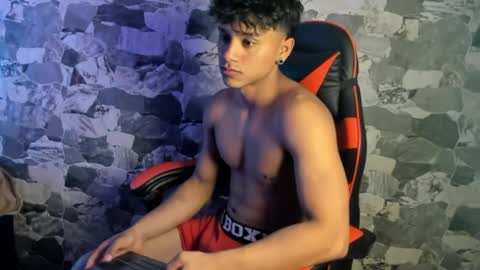 zyzz_1812 online show from 21, 5, 2026