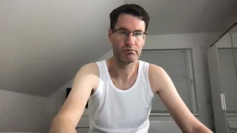 Snapshot of zzz123_cam chatting on 23, 11, 2025 zzz123_cam online show from 23, 11, 2025