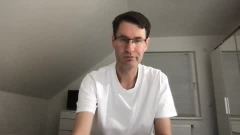 Snapshot of zzz123_cam chatting on 28, 11, 2025 zzz123_cam online show from 28, 11, 2025
