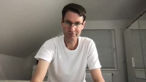 Snapshot of zzz123_cam chatting on 2, 12, 2025 zzz123_cam online show from 2, 12, 2025