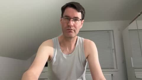 Snapshot of zzz123_cam chatting on 27, 2, 2026 zzz123_cam online show from 27, 2, 2026