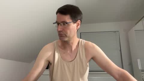 Snapshot of zzz123_cam chatting on 1, 7, 2026 zzz123_cam online show from 1, 7, 2026