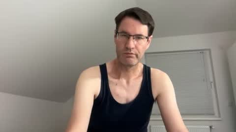 Snapshot of zzz123_cam chatting on 19, 7, 2026 zzz123_cam online show from 19, 7, 2026