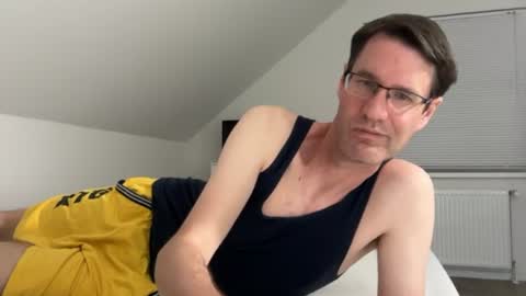 Snapshot of zzz123_cam chatting on 24, 7, 2026 zzz123_cam online show from 24, 7, 2026