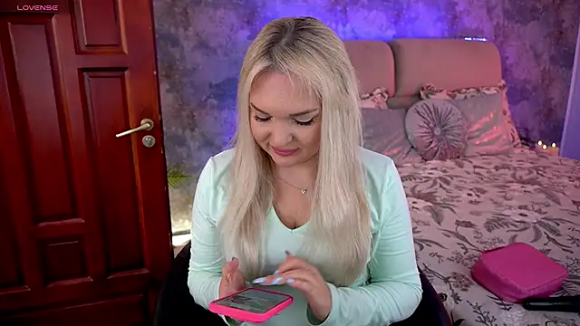 Snapshot of MissyMartinez chatting on 28, 4, 2026 MissyMartinez online show from 28, 4, 2026