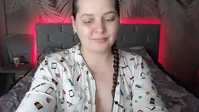 uliastar online show from 13, 1, 2025