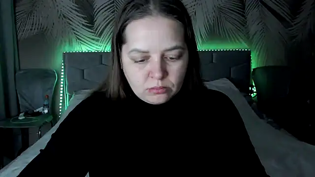 uliastar online show from 18, 12, 2025