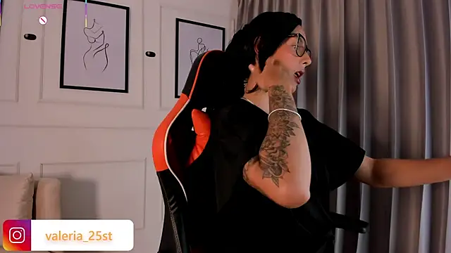 Snapshot of valeriia25_ chatting on 28, 11, 2025 valeriia25 online show from 28, 11, 2025