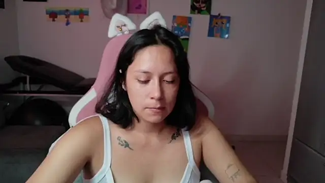 Snapshot of MommyMiaWs chatting on 23, 6, 2026 MommyMiaWs online show from 23, 6, 2026