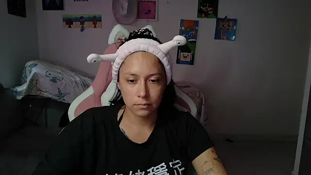Snapshot of MommyMiaWs chatting on 25, 6, 2026 MommyMiaWs online show from 25, 6, 2026